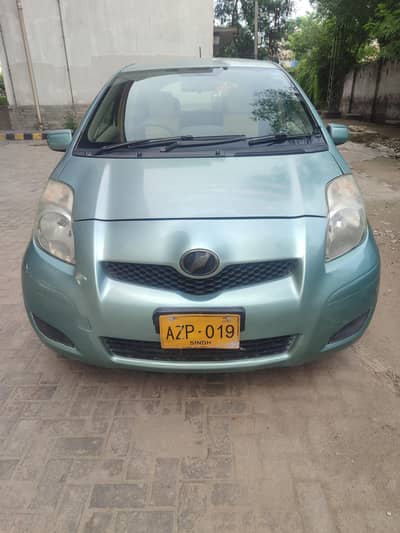 Toyota Vitz 2010