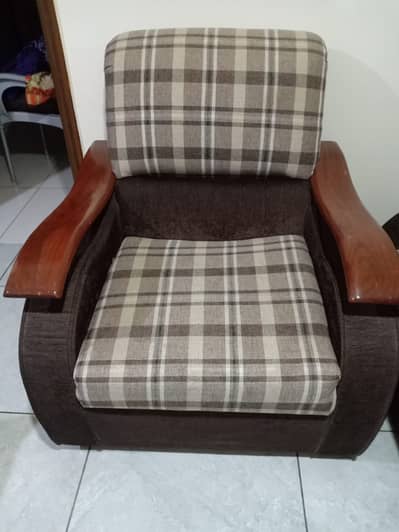 5-Seater Sofa Set - Comfortable & Spacious