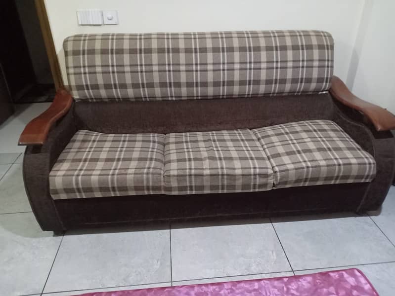 5-Seater Sofa Set - Comfortable & Spacious 2