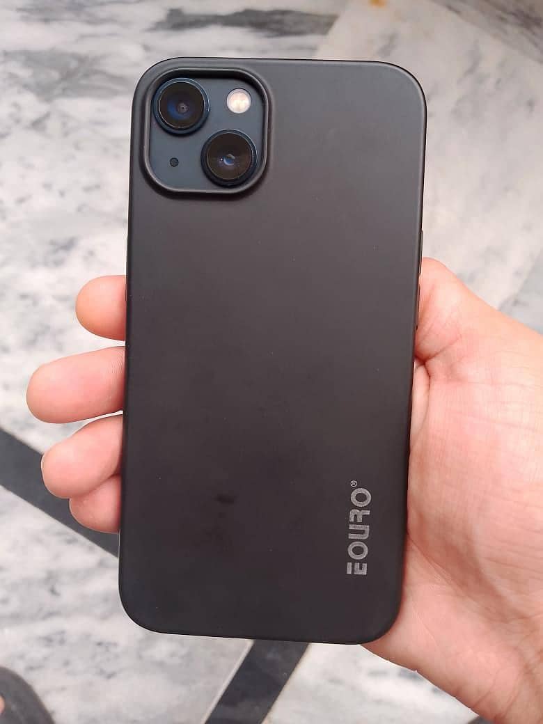 Apple iPhone 13 6