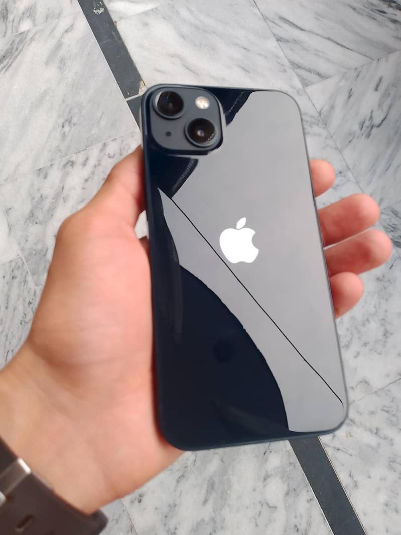 Apple iPhone 13 1