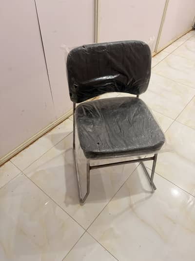 High-Quality Visiting / Student Chairs for Sale