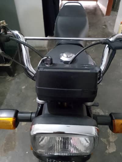 Sale for 2017 model totally genuine