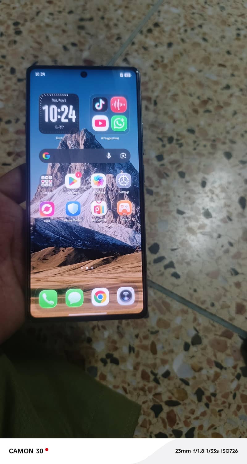 Tecno CAMON 40 1