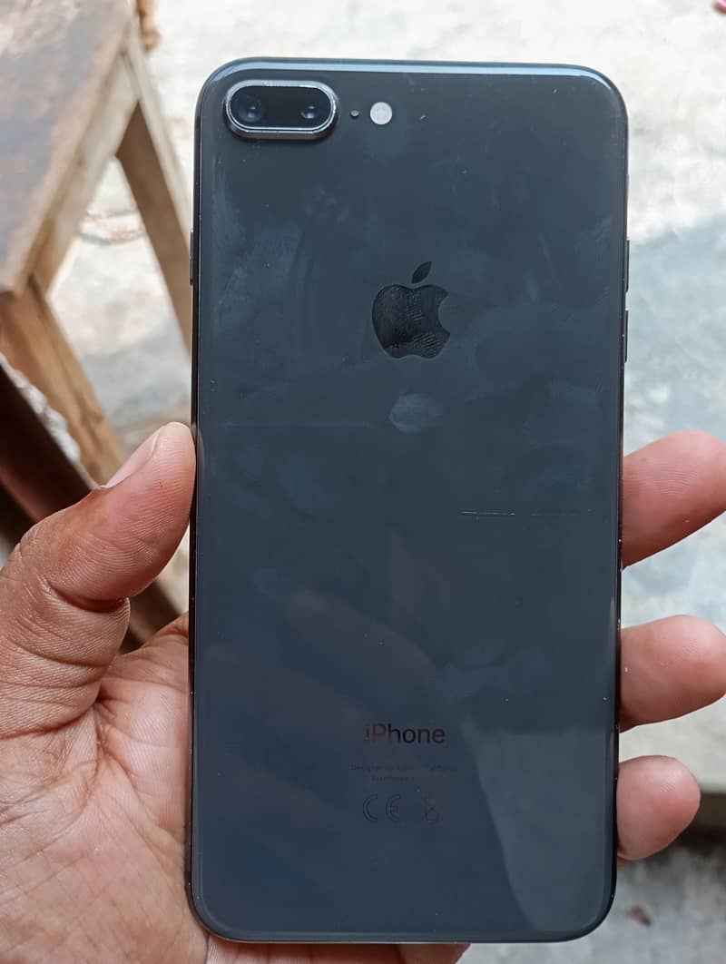 Apple iPhone 8 Plus 0