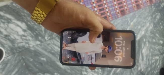 Apple iPhone 11