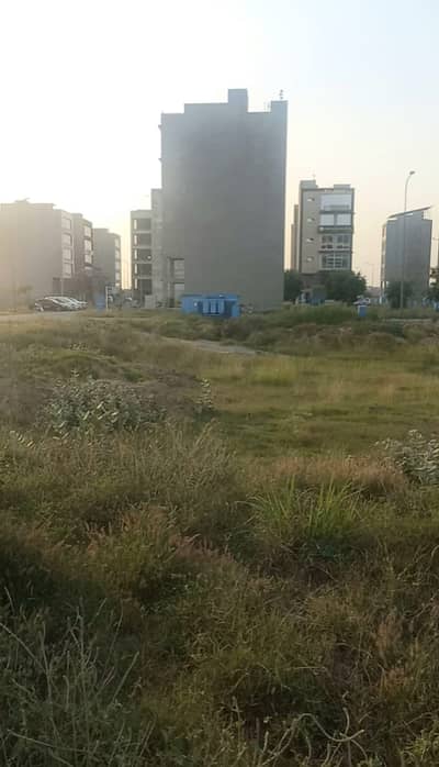 IN ZONE-4 PLOT # A-211 COMMERCIAL PLOT LOCATED IN THE BEST BLOCK OF DHA LAHORE.