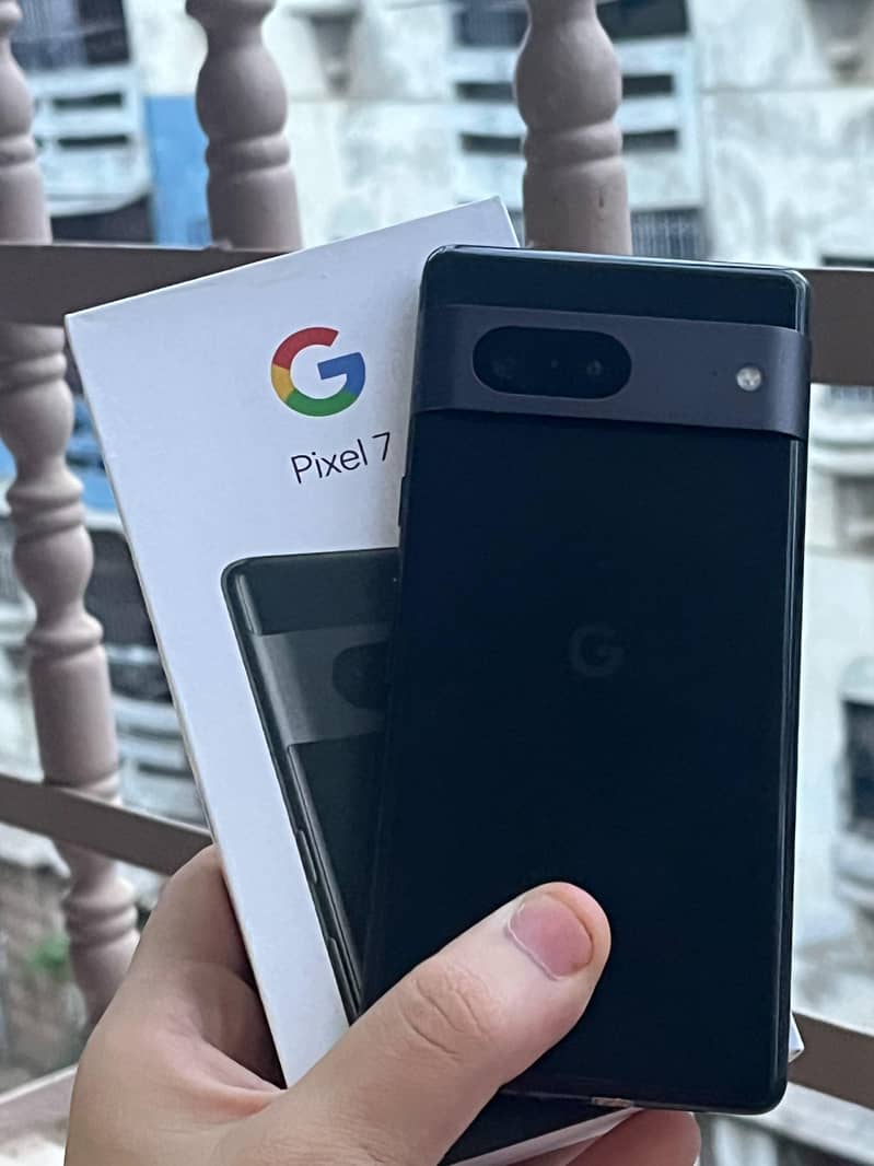 Google Pixel 7 4