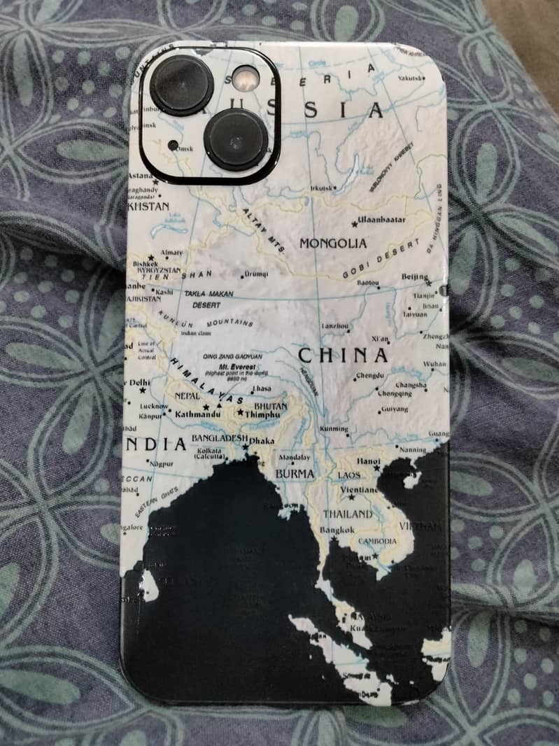 Apple iPhone 13 0
