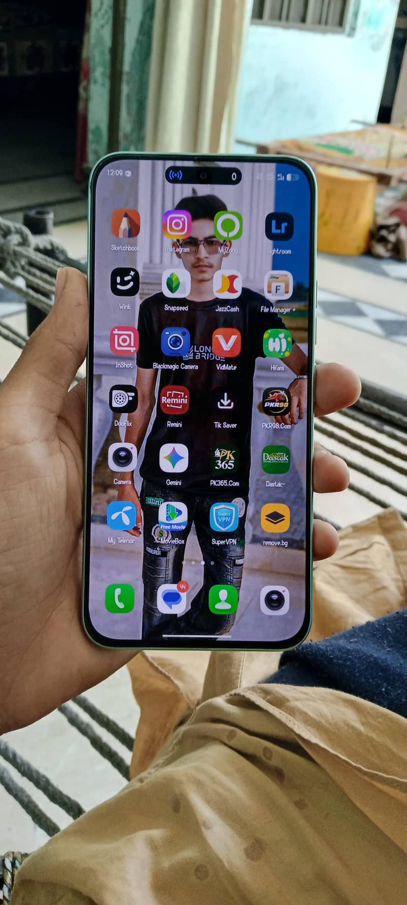 Tecno CAMON 40 2