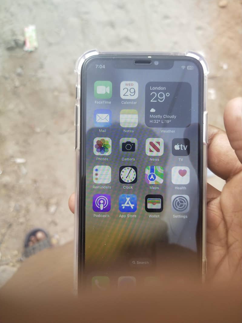 Apple iPhone X 3