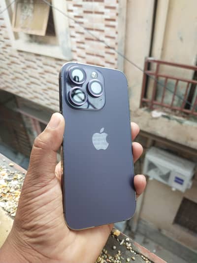 iPhone 14 Pro with box