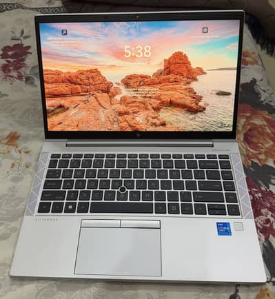 HP Elitebook 840 G8