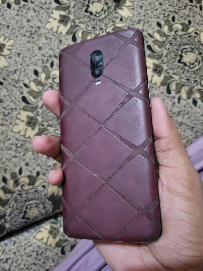 One Plus 6T 2