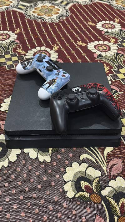 Ps4 jailbreak9.0 with storage 500gb and two additional controller