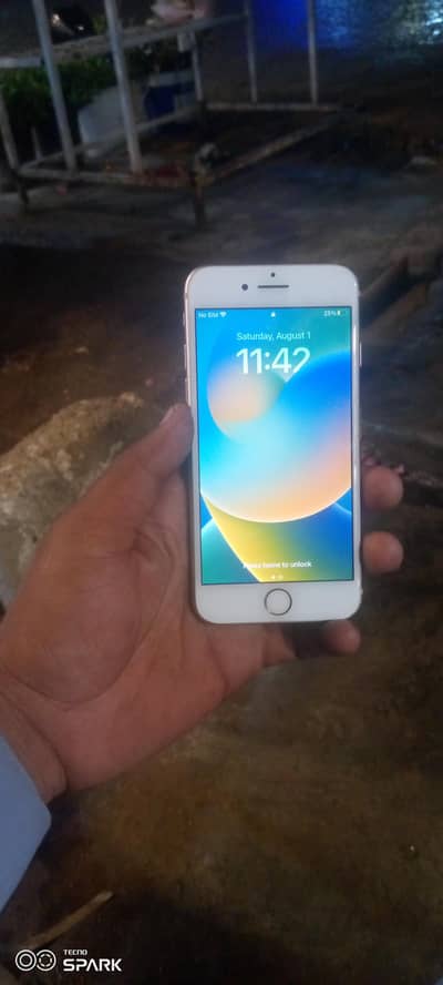 Apple iPhone 8