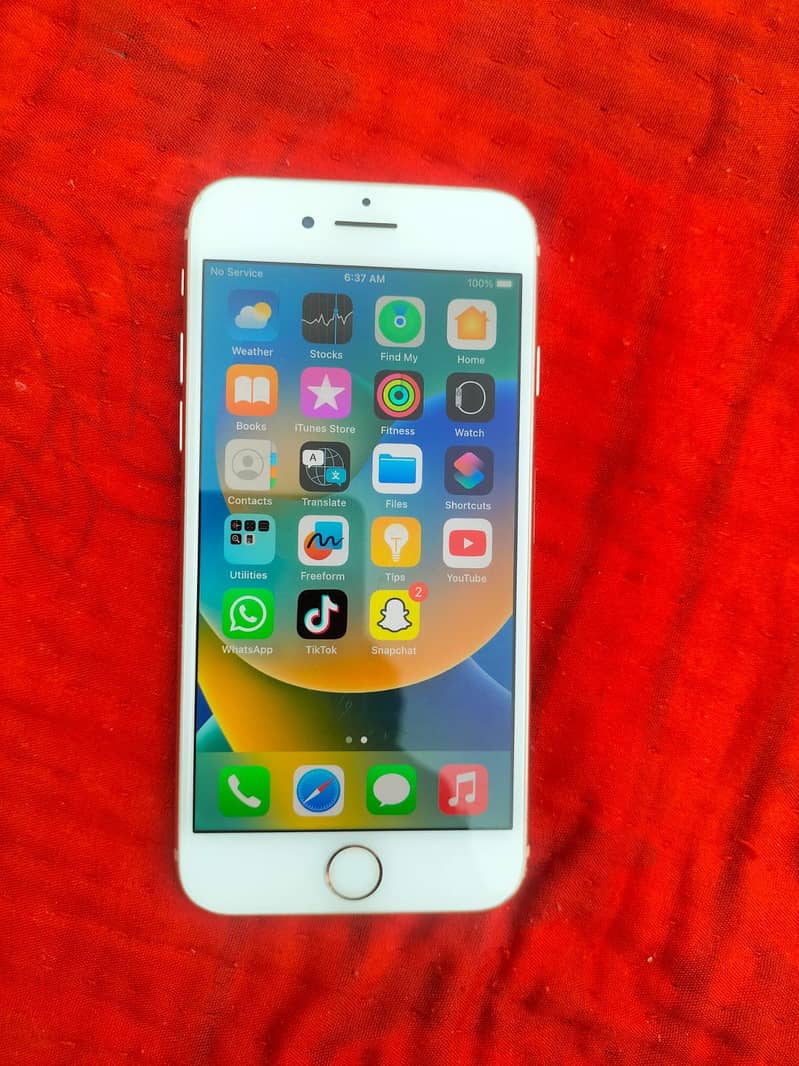Apple iPhone 8 4