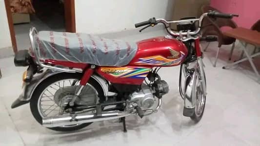 honda CD 70 bike urgent for sale Call WhatsApp03274341096