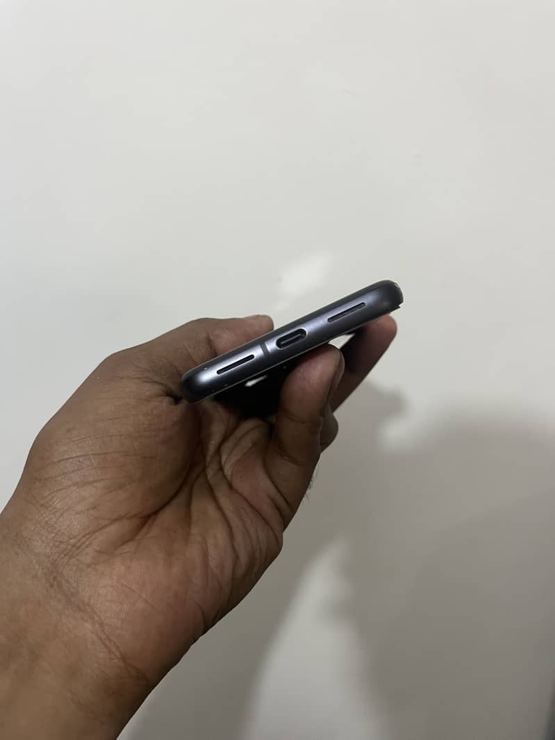 Google Pixel 8 3