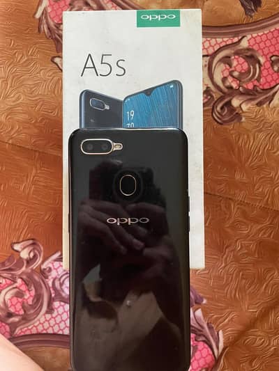 OPPO A5s wth box and charger. All genuine set