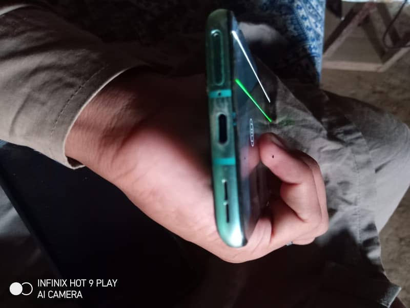 One Plus 8T 4