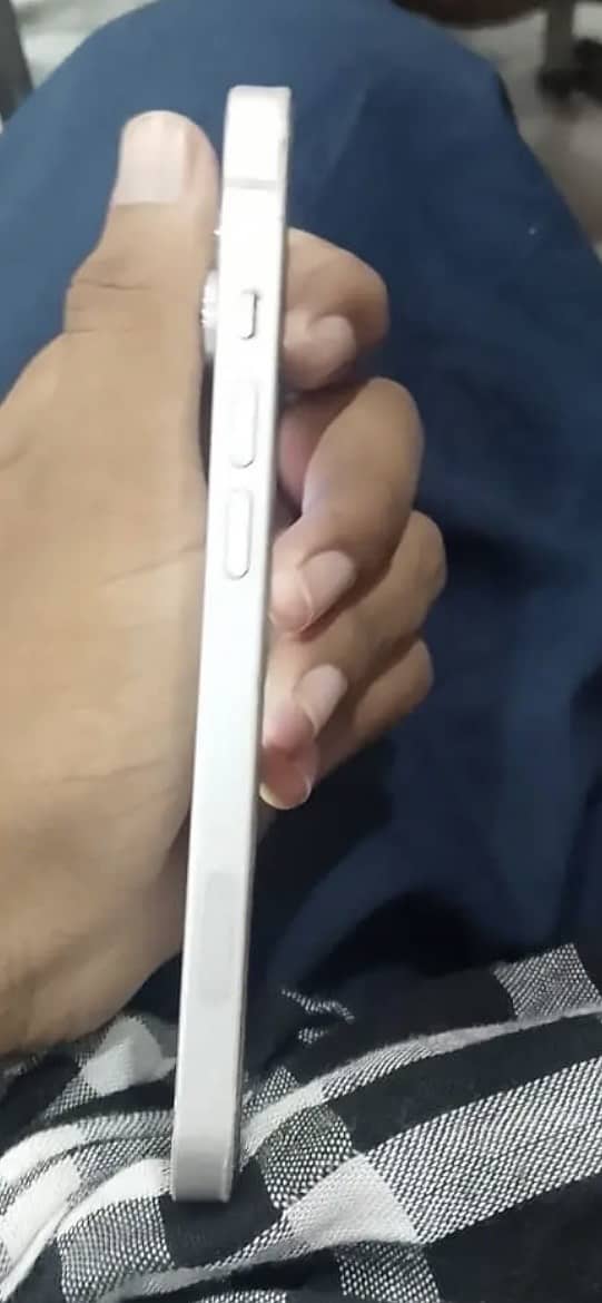 Apple iPhone 14 6