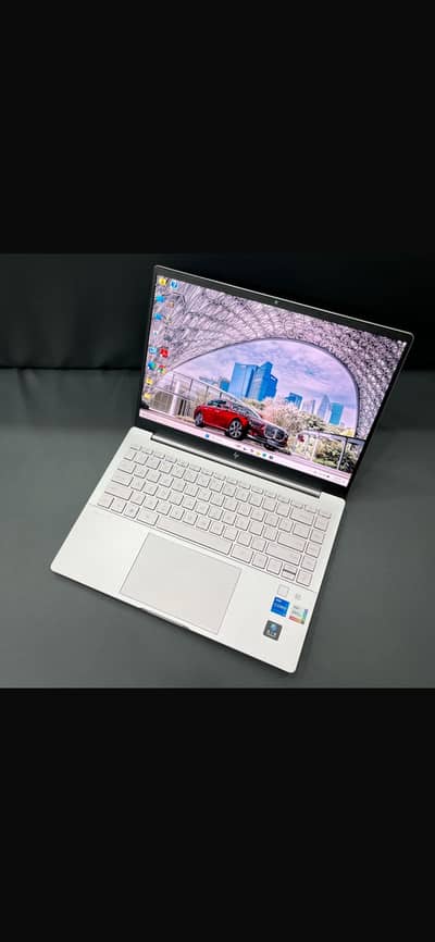 HP Pavilion Plus 14” OLED, 13 GEN