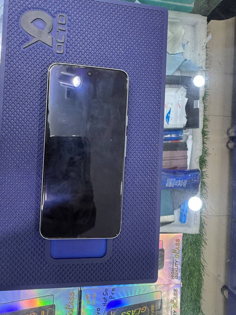 Google Pixel 8 5