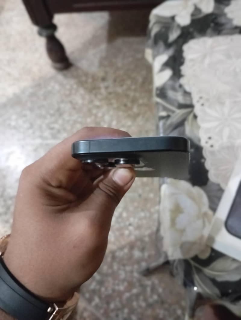 Apple iPhone 15 Pro 5