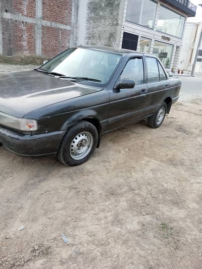 Nissan Sunny 1992
