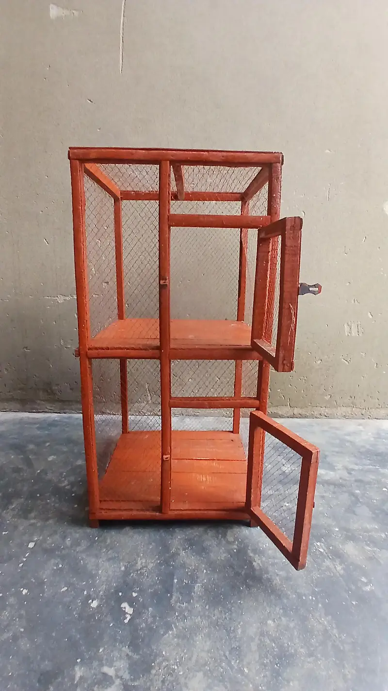 Wooden hen cage — photo 4