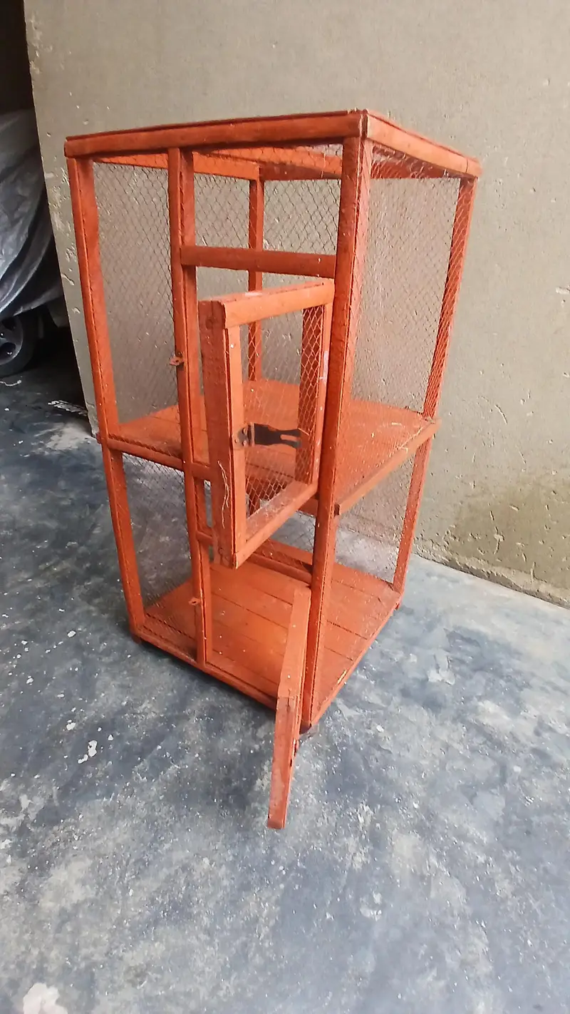 Wooden hen cage — photo 5