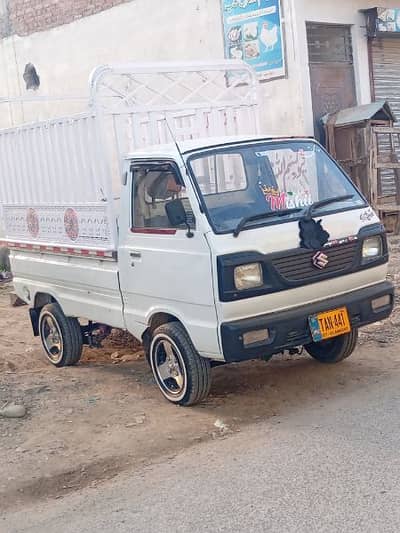 Suzuki Ravi 2010