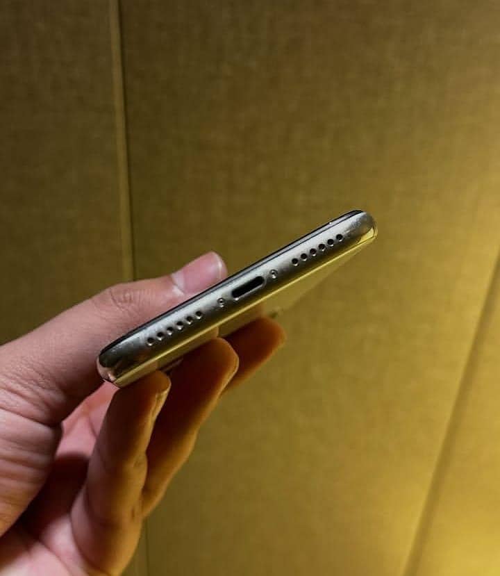 Apple iPhone X 2
