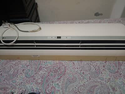 LG split AC in good condition