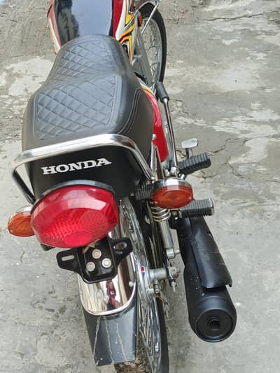 Honda CG 125 total jenuine not a single issue condition 10/10
