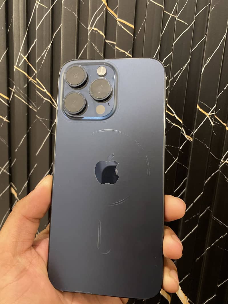 Iphone 15 pro max 0