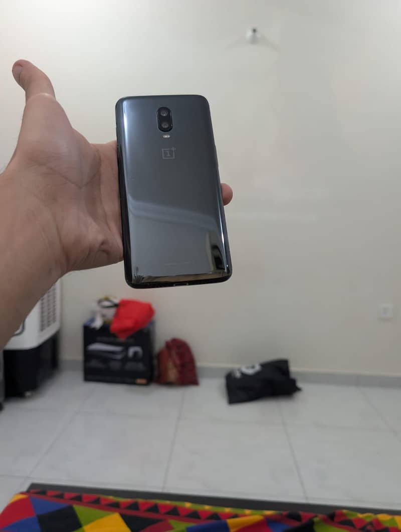 One Plus 6T 4