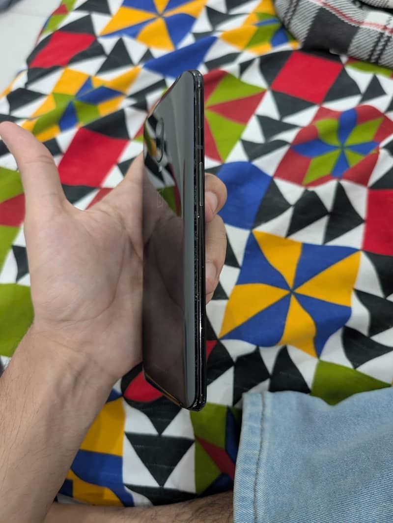 One Plus 6T 5