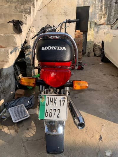 first onwer  all ok bike ha ejine taj pack ha prise 95000