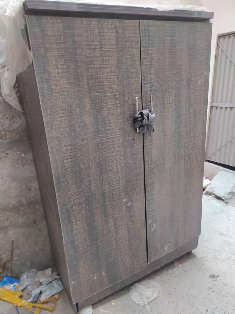الماری 1