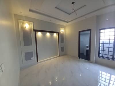 10 Marla House For Rent In Jasmine Block Sector C Bahria Town Lahore