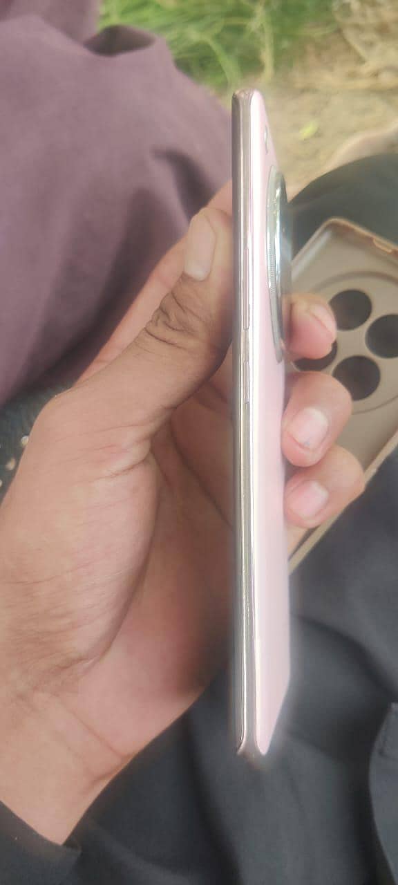 Infinix Zero 40 4