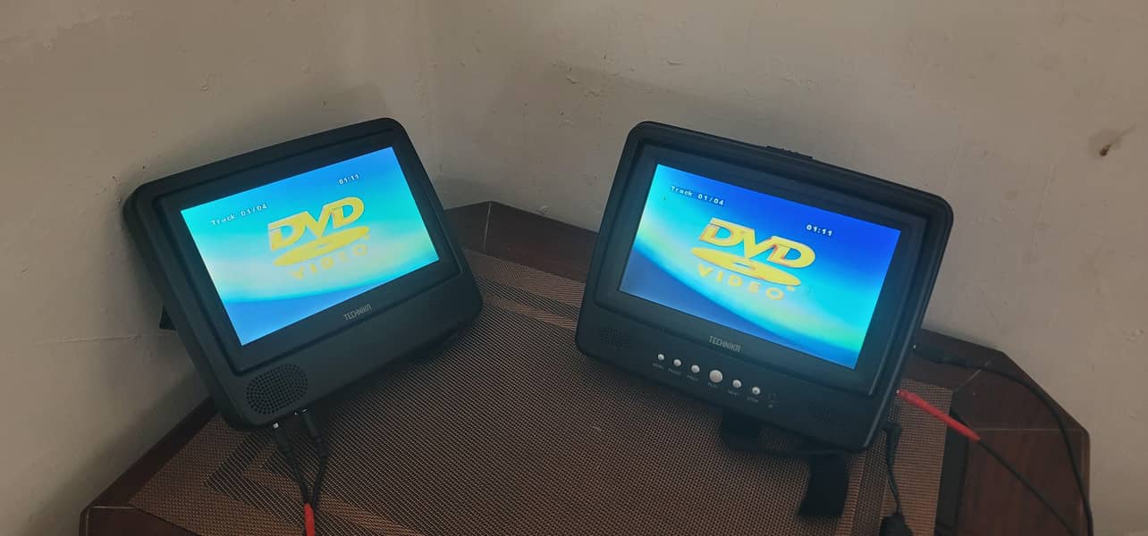 2 lcd player hai 2