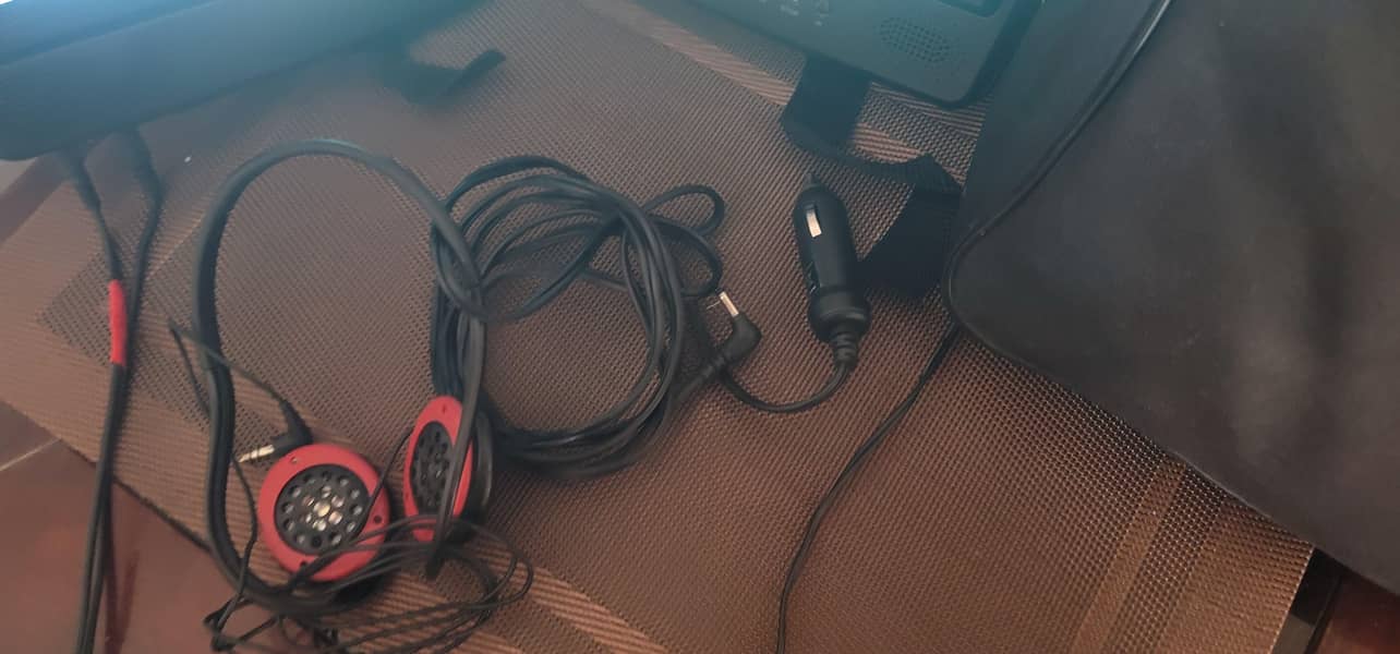 2 lcd player hai 3