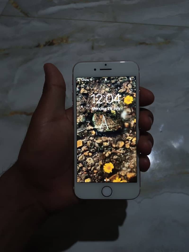Apple iPhone 7 6