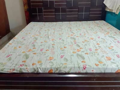 King size bed
