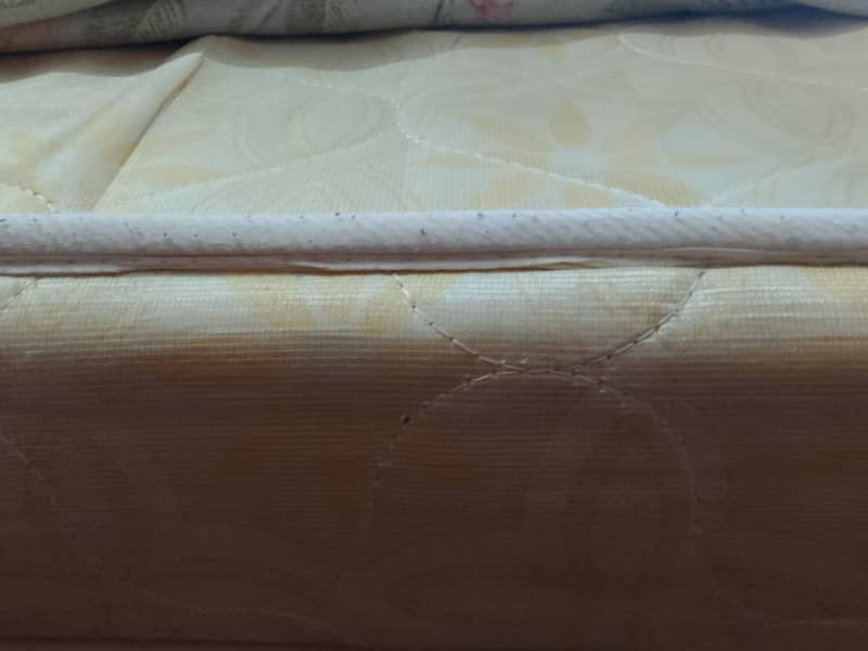 King size bed 6