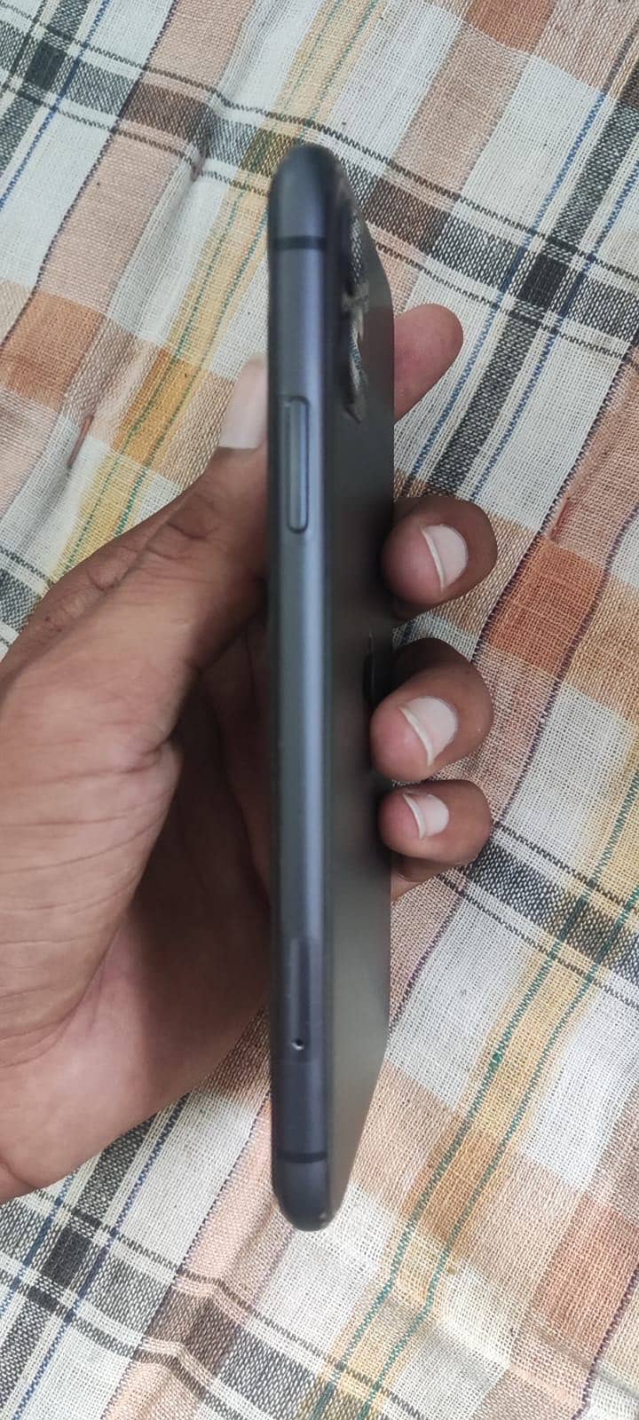 Apple iPhone 11 3