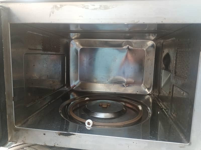 Microvave Oven 1